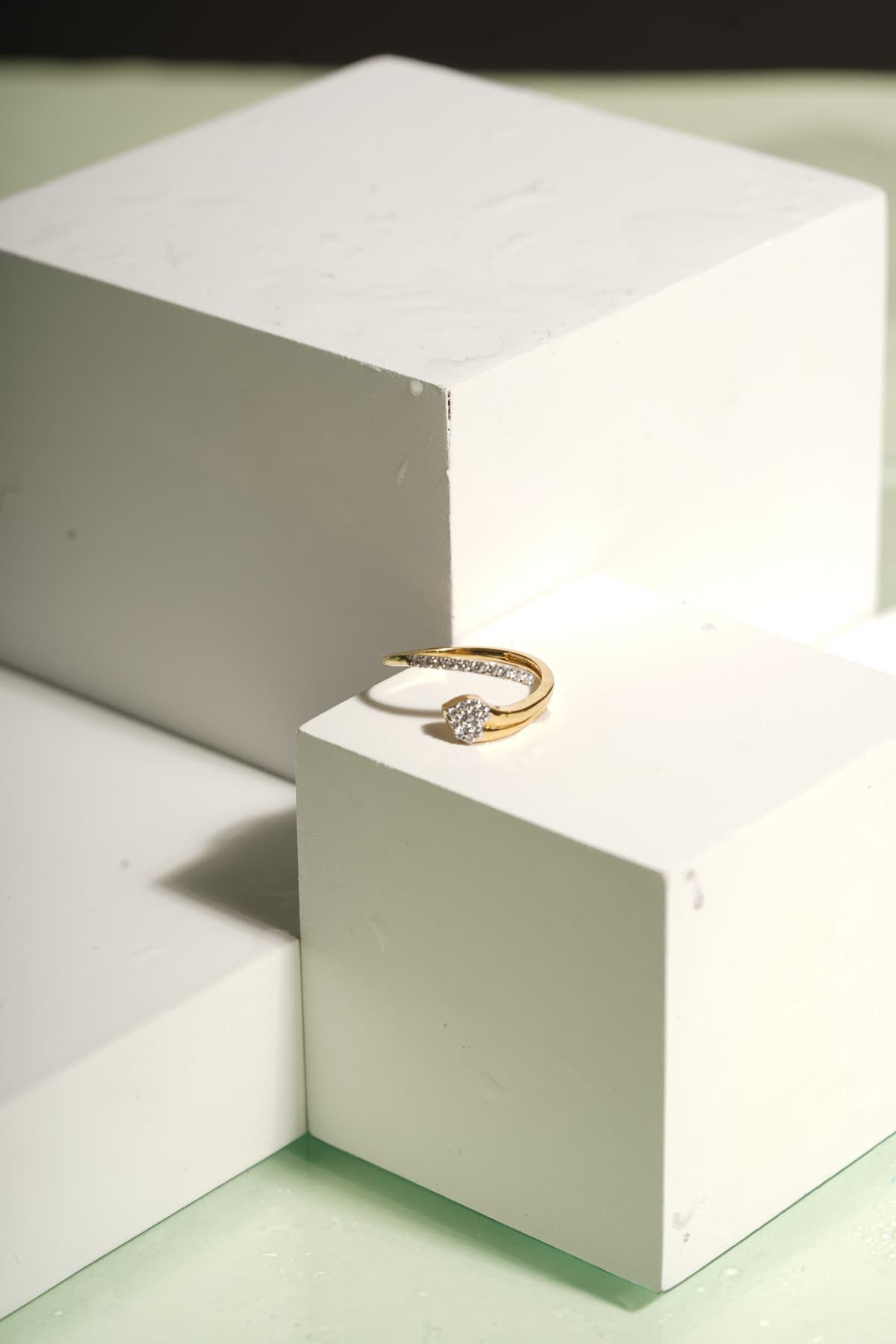 Aahira Diamonds — Elegance Across Time 3